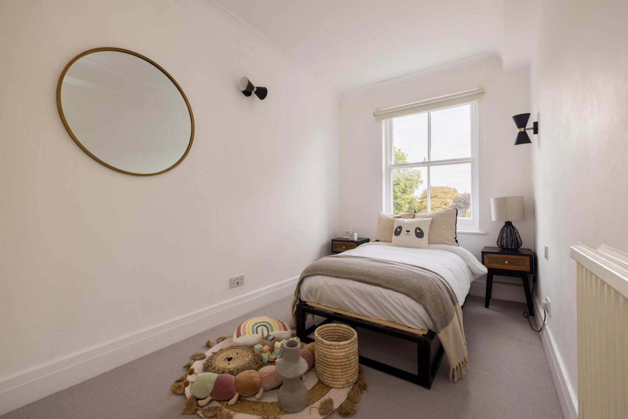 The Philbeach Gardens Place - Lovely 5bdr Flat With Terrace Apartament