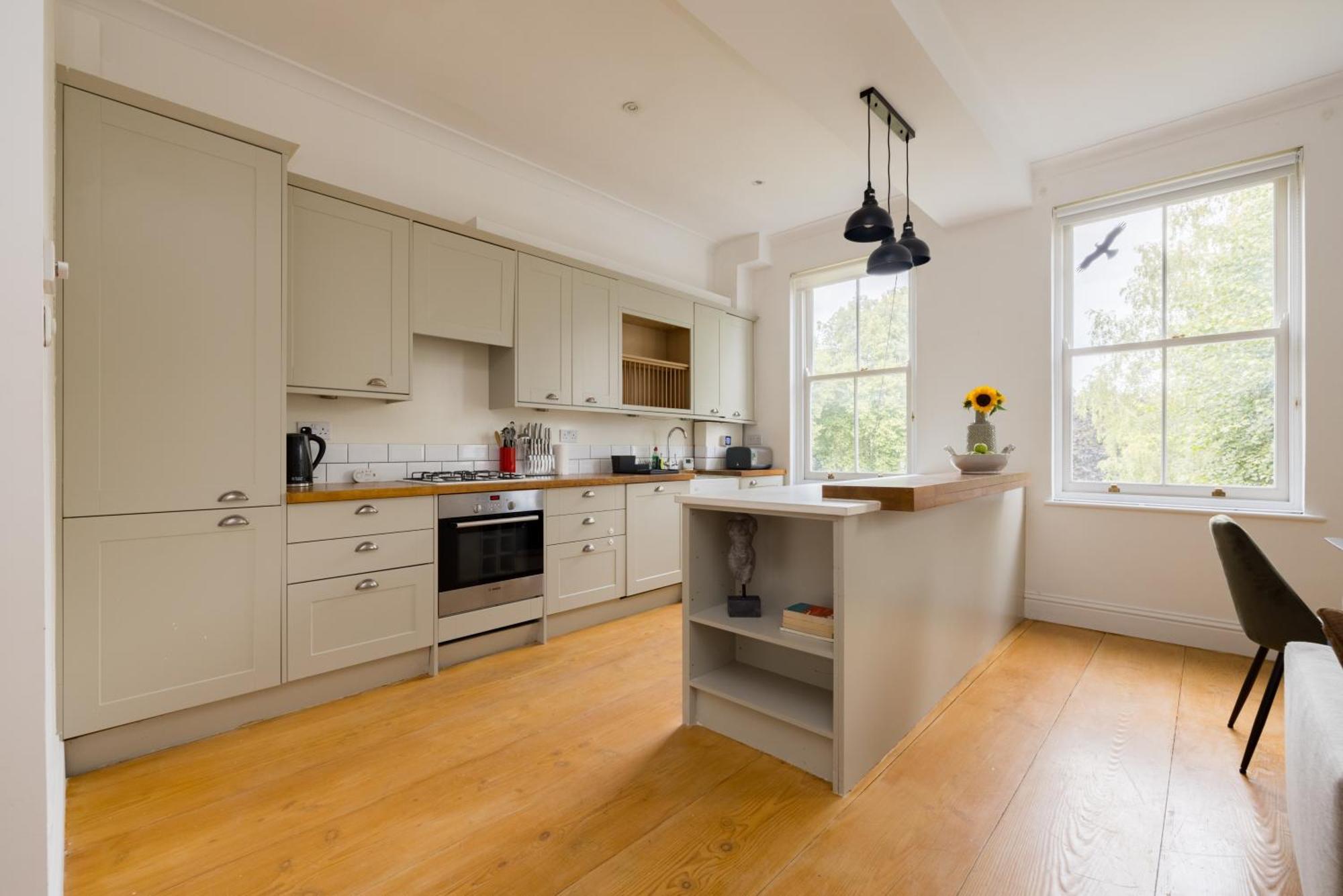 The Philbeach Gardens Place - Lovely 5bdr Flat With Terrace Londra